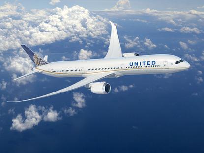 United's 787 Dreamliner in flight.