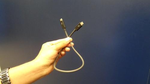 Intel's Thunderbolt cable
